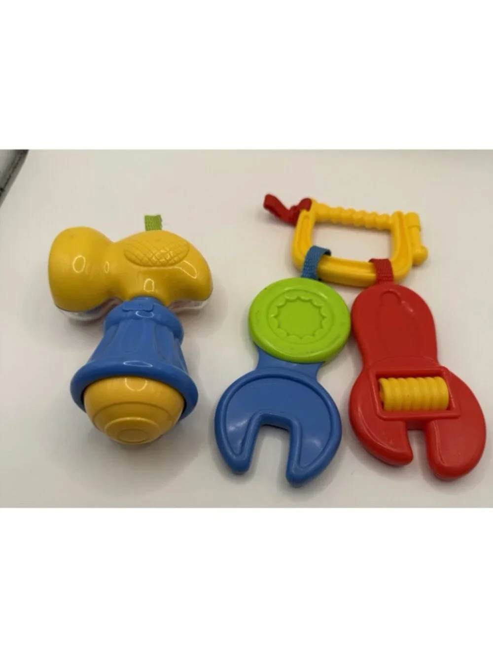 2010 Fisher Price  Fun To Fix Rattle Hammer Saw Wrenches